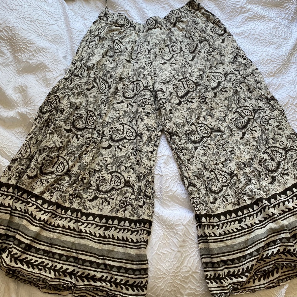 Boho Wide Legged Crop Pants